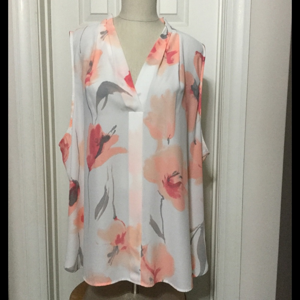 The Limited peach and coral floral top